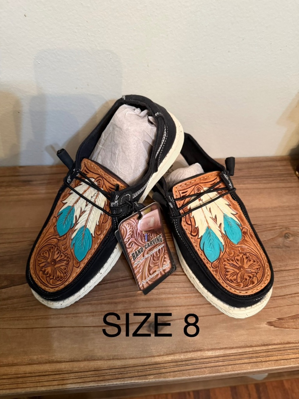 NWT American Darling Tooled Leather Loafers Feathers